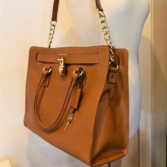 Michael Kors Hamilton Tote with Long Zip Wallet - Picture 8 of 16